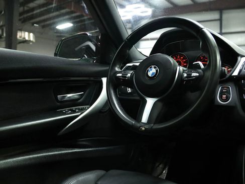 Used 2017 BMW 340i xDrive Sedan image 38