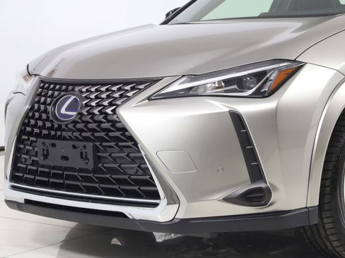 Used 2022 Lexus UX 250h w/ Premium Package AWD/4WD image 57