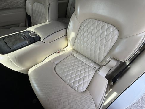 Used 2024 INFINITI QX80 Sensory image 36