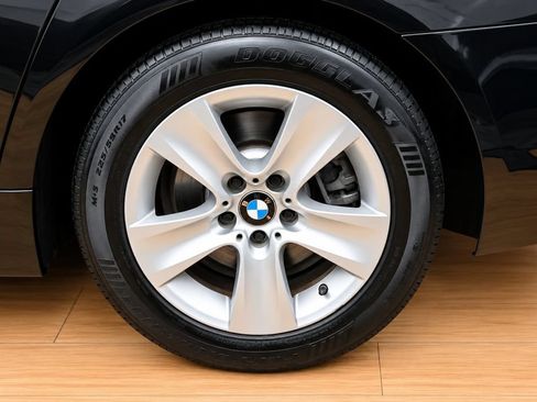 Used 2013 BMW 528i xDrive Sedan AWD/4WD image 7