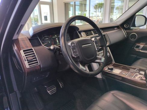 Used 2016 Land Rover Range Rover Supercharged AWD/4WD image 10