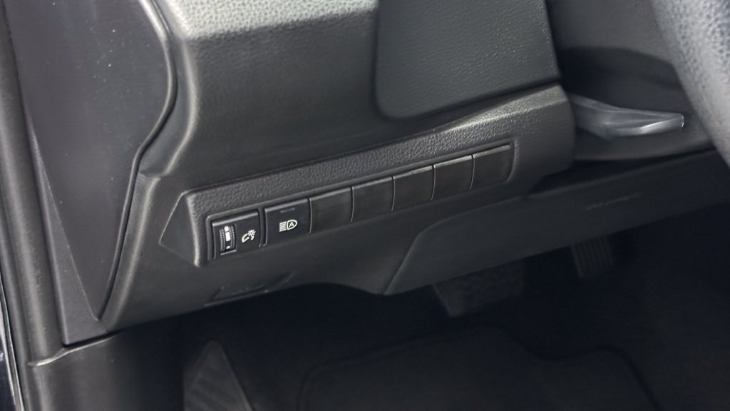 Used 2026 Toyota Corolla LE FWD image 16