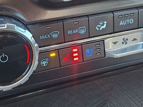 Certified 2024 Ford F350 Platinum image 24