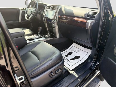 Used 2023 Toyota 4Runner Limited AWD/4WD image 13