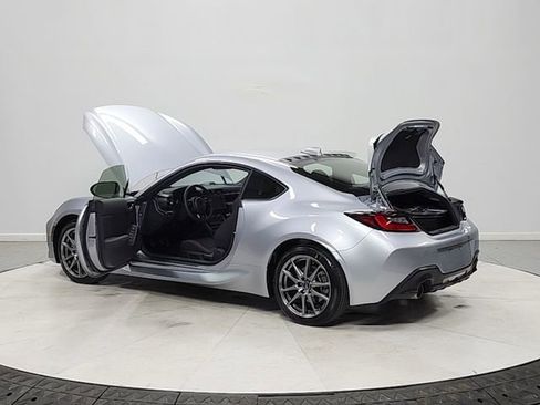 Used 2024 Subaru BRZ Premium RWD image 13