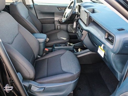 New 2025 Ford Maverick XL image 17