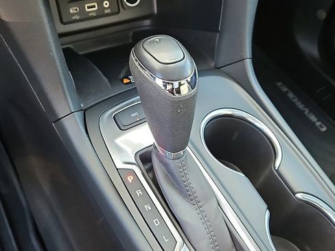 Used 2020 Chevrolet Equinox Premier image 28