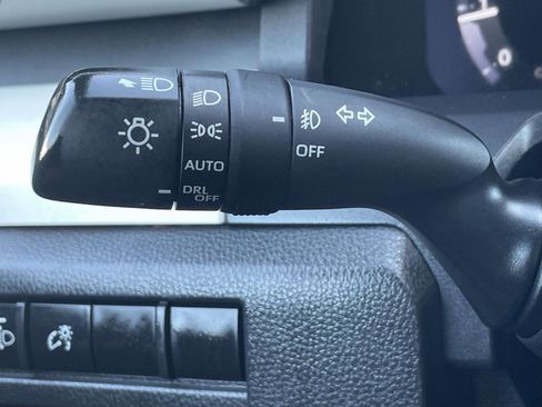 Used 2024 Toyota Tacoma TRD Sport AWD/4WD image 25
