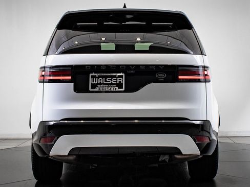 Used 2023 Land Rover Discovery S R-Dynamic image 7