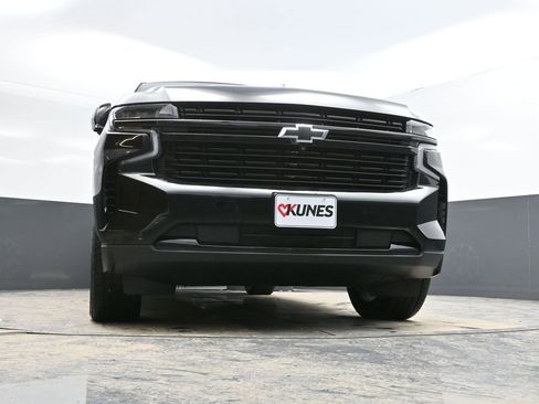 Used 2023 Chevrolet Suburban RST w/ Luxury Package image 37
