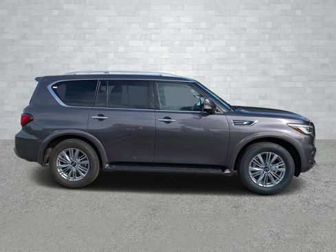 Used 2024 INFINITI QX80 Luxe image 4