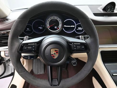 Certified 2022 Porsche Panamera GTS image 11