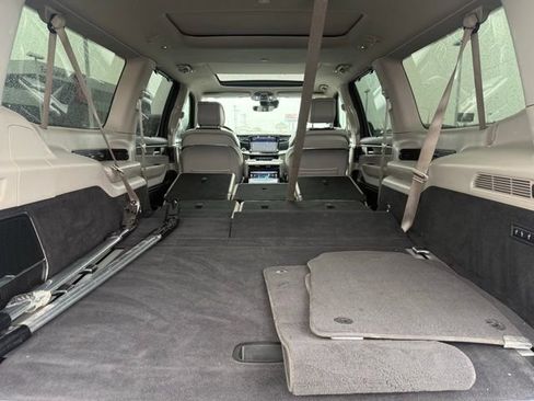 Used 2023 Jeep Grand Wagoneer L 4WD w/ Flexible Seating Group image 21