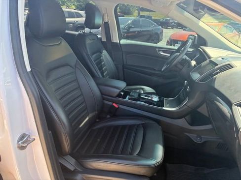 Used 2019 Ford Edge SEL w/ Equipment Group 201A AWD/4WD image 10