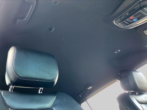 Used 2024 Jeep Wagoneer Series II w/ Flexible Seating Group RWD image 14