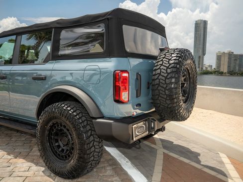 Used 2023 Ford Bronco 4-Door AWD/4WD image 7
