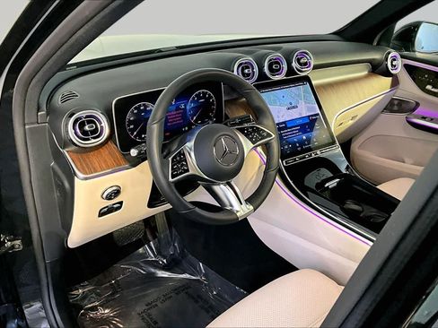 Certified 2026 Mercedes-Benz GLC 300 4MATIC image 18