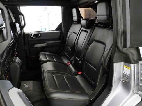 Used 2022 Ford Bronco Badlands AWD/4WD image 18