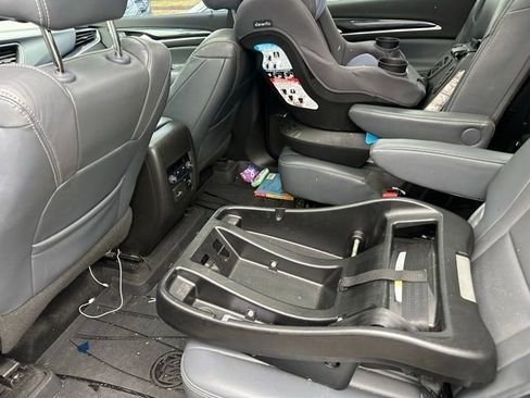 Used 2018 Buick Enclave Essence w/ Trailering Package image 10