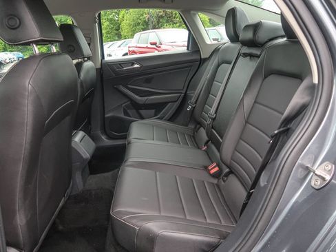 Used 2024 Volkswagen Jetta SE FWD image 20