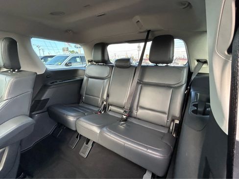 Used 2025 Ford Expedition Active AWD/4WD image 15