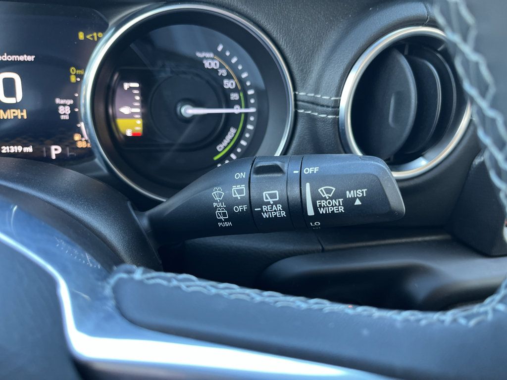 Used 2023 Jeep Wrangler Unlimited Sahara AWD/4WD image 18