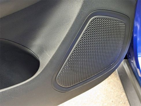 Used 2025 Hyundai Venue Limited image 10