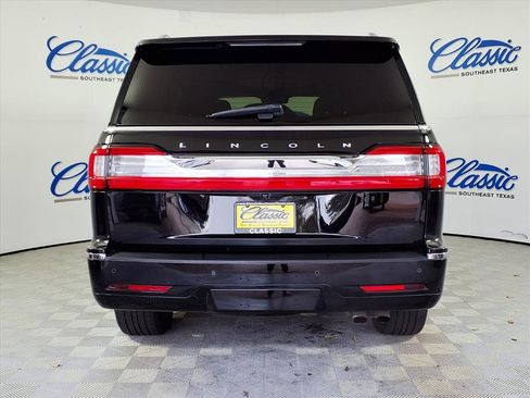 Used 2020 Lincoln Navigator Reserve w/ Equipment Group 208A Reserve image 4