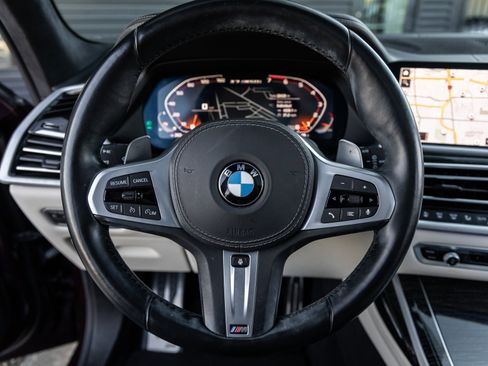 Used 2021 BMW X7 M50i w/ Executive Package image 24