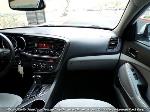 Used 2014 Kia Optima LX w/ Paint Protection Film Package image 31