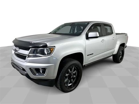 Used 2019 Chevrolet Colorado W/T w/ Custom Special Edition image 1