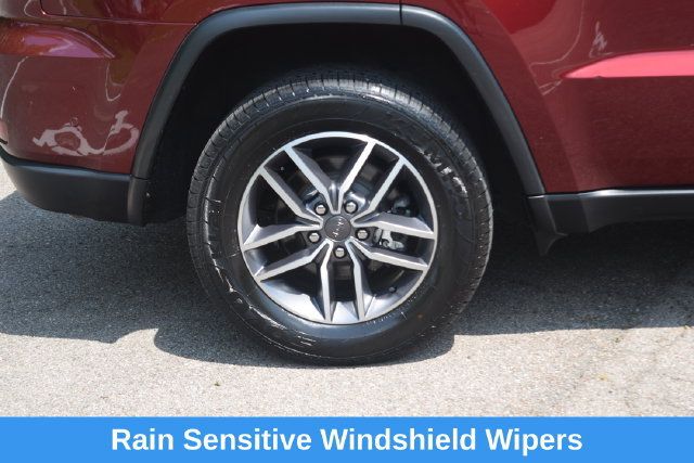 Used 2020 Jeep Grand Cherokee Limited AWD/4WD image 30