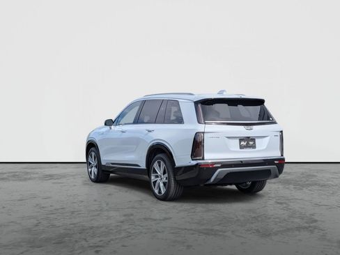 New 2026 Cadillac Vistiq Luxury image 8