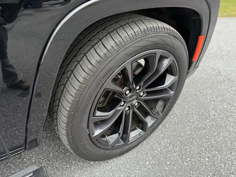 Used 2023 Jeep Grand Wagoneer Series II image 9