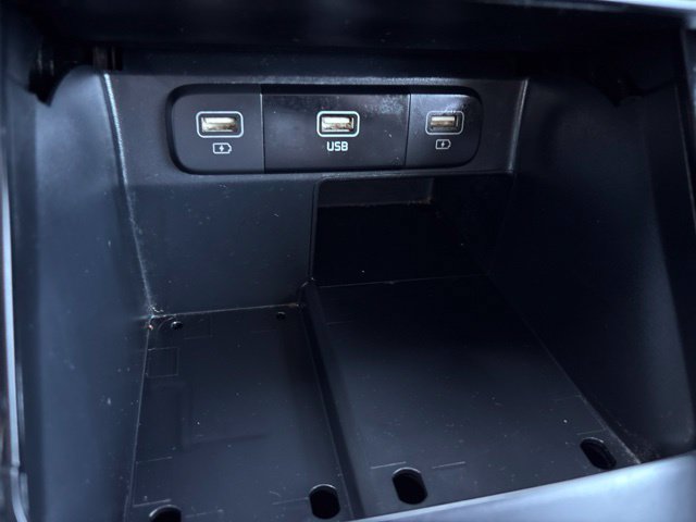 Certified 2023 Kia Sorento LX FWD image 18
