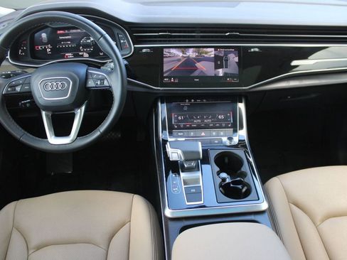 Used 2024 Audi Q8 Premium Plus image 15