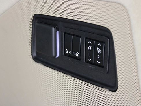 Used 2022 Cadillac Escalade Premium Luxury w/ Performance Package RWD image 76