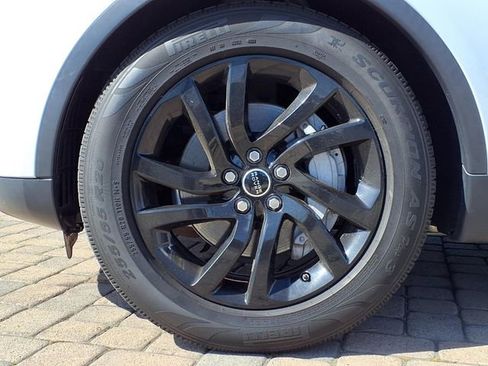 Used 2018 Land Rover Discovery HSE AWD/4WD image 10