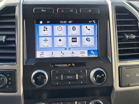 Certified 2019 Ford F150 Lariat w/ Equipment Group 502A Luxury image 46