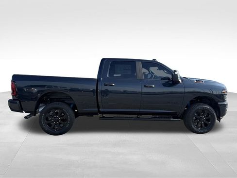 New 2026 RAM 2500 Big Horn AWD/4WD image 7