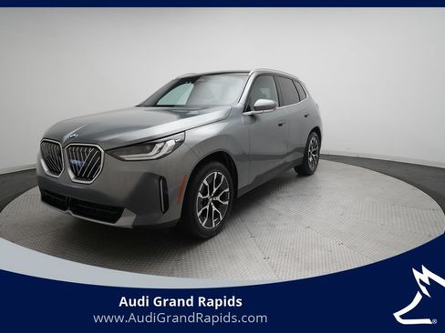 Used 2025 BMW X3 xDrive30i w/ Premium Package AWD/4WD image 1