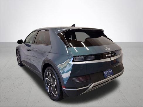 Certified 2024 Hyundai Ioniq 5 SE AWD/4WD image 13