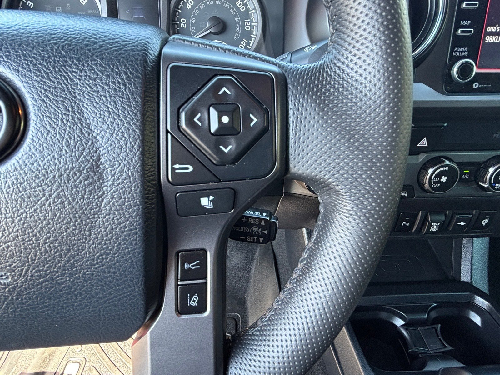 Used 2020 Toyota Tacoma TRD Sport w/ Technology Package RWD image 23