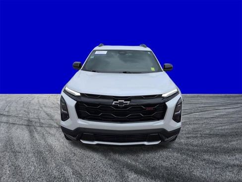 Used 2025 Chevrolet Equinox RS FWD image 9