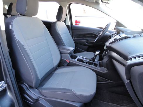 Used 2018 Ford Escape S image 8