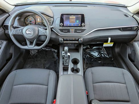 New 2025 Nissan Altima 2.5 S image 10