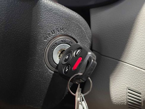 Used 2017 Subaru Forester 2.5i Premium w/ All-Weather Package image 29