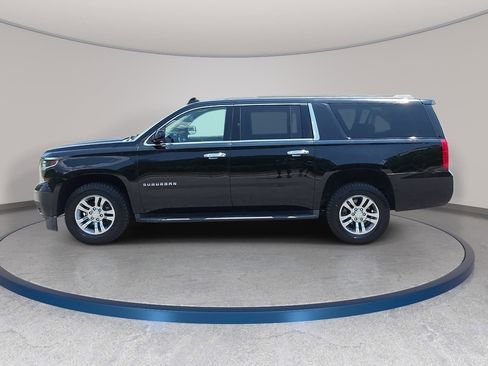 Used 2017 Chevrolet Suburban LS RWD image 8