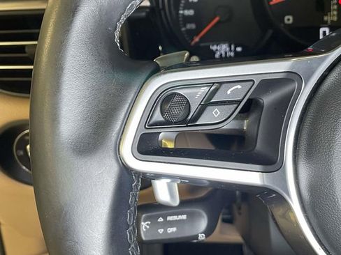 Certified 2020 Porsche Macan AWD/4WD image 43