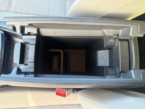 Used 2023 Nissan Rogue SV image 26